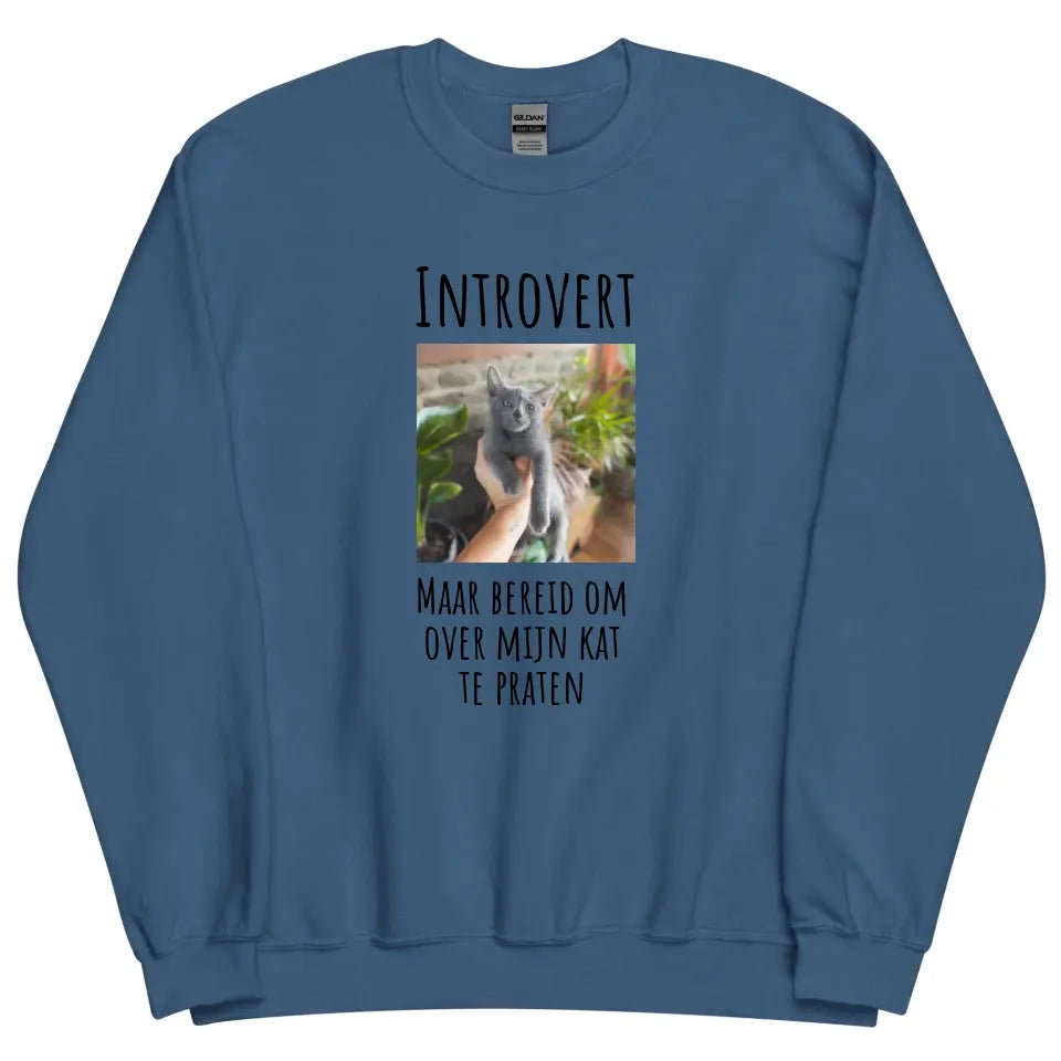Gepersonaliseerde sweater - "Introvert, maar bereid om over mijn kat te praten" - Met eigen foto - Iedereen Blij