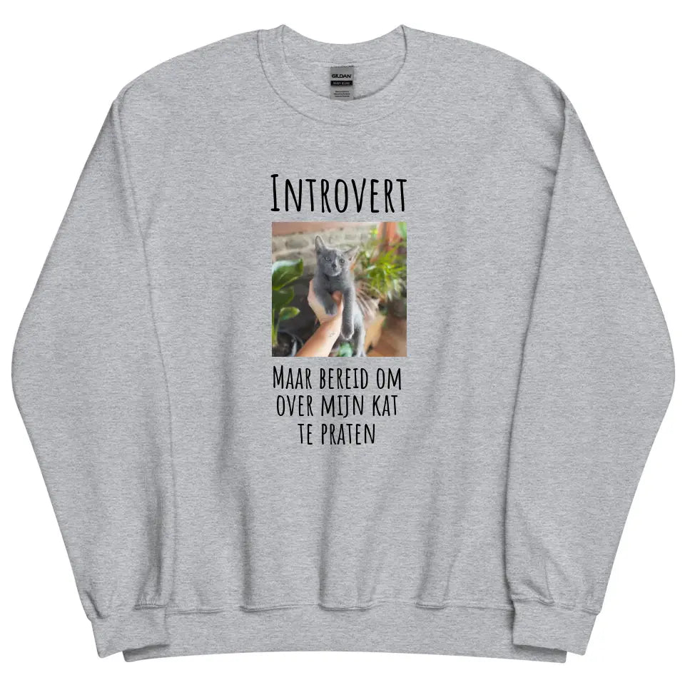 Gepersonaliseerde sweater - "Introvert, maar bereid om over mijn kat te praten" - Met eigen foto - Iedereen Blij