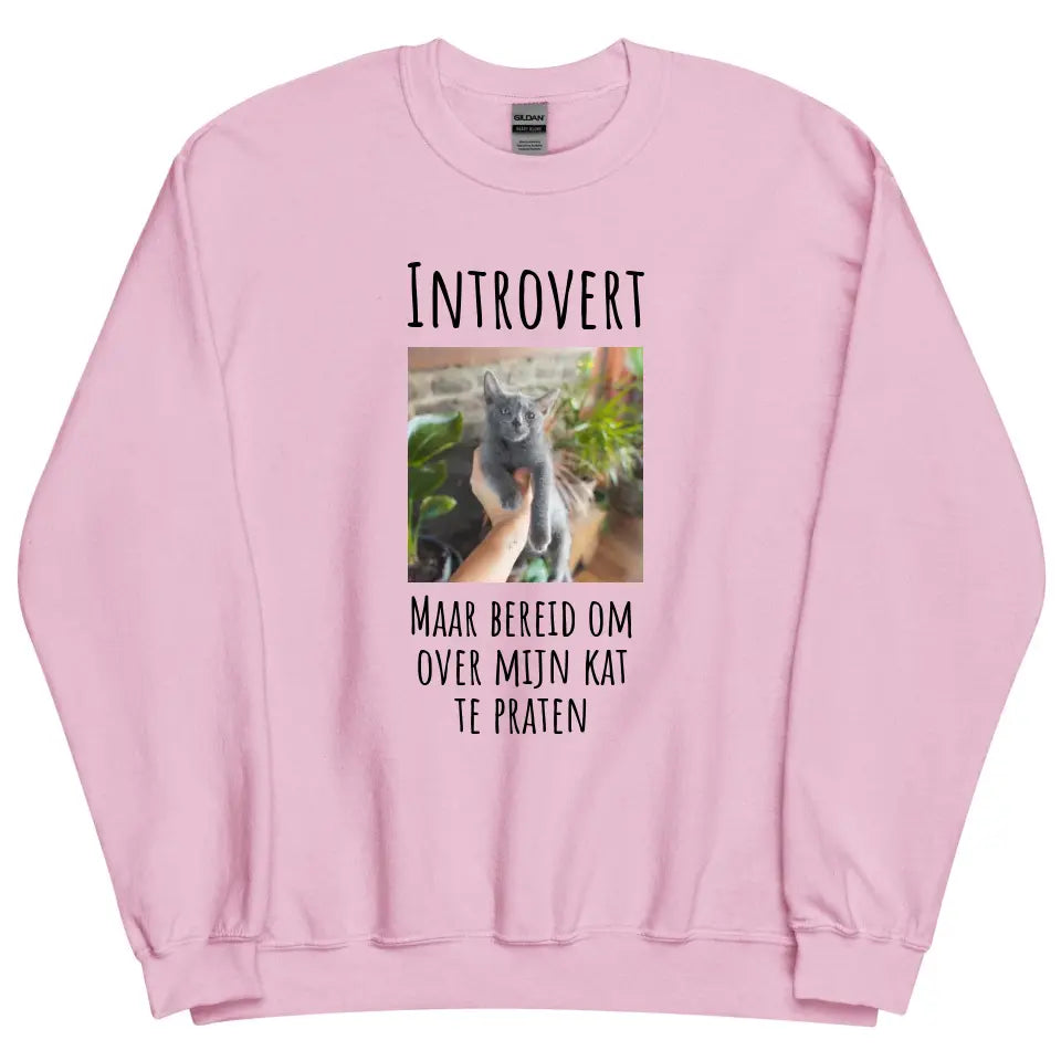 Gepersonaliseerde sweater - "Introvert, maar bereid om over mijn kat te praten" - Met eigen foto - Iedereen Blij
