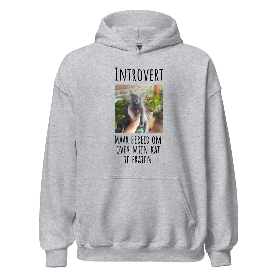 Gepersonaliseerde hoodie - "Introvert, maar bereid om over mijn kat te praten" - Met eigen foto - Iedereen Blij