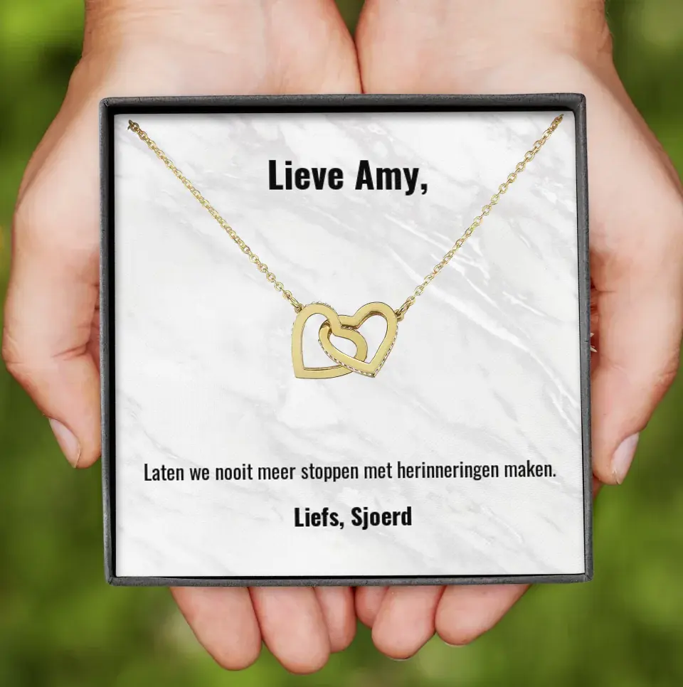 "Laten we nooit meer stoppen met herinneringen maken" | Ketting met 2 hartjes | Gepersonaliseerd doosje | Voeg je eigen tekst toe | Rose-goud en staal of 18K goud - Iedereen Blij