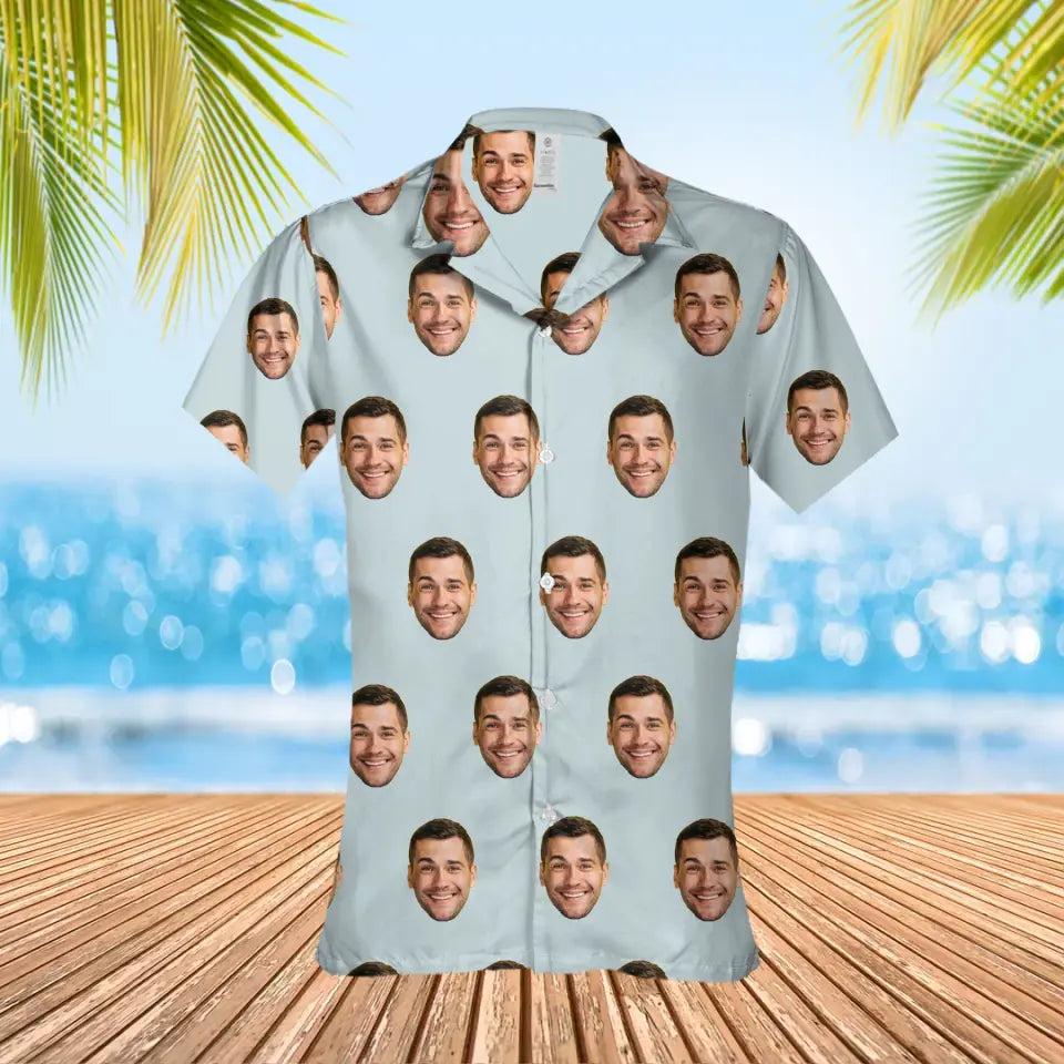 Gepersonaliseerd overhemd met uitgeknipte gezichten