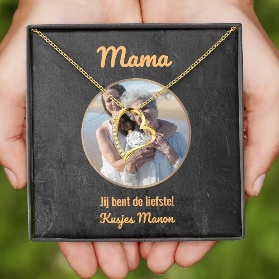 "Mama, jij bent de liefste" | Hartjes ketting met gepersonaliseerd doosje | Voeg eigen foto toe | 14K witgoud of 18K goud - Iedereen Blij